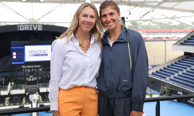Alicia Molik welcomes world no.11 Beatriz Haddad Maia to Adelaide International 2024.